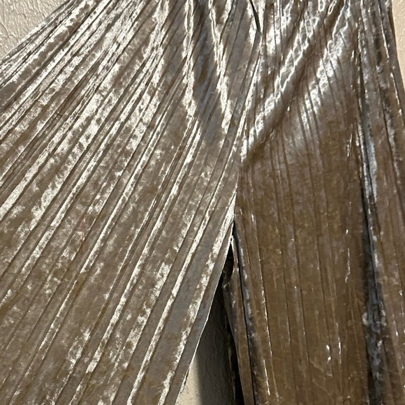 Mayoral Wide Leg Cropped Velvet Pants Capris‎ Size small Pleated - Picture 8 of 9